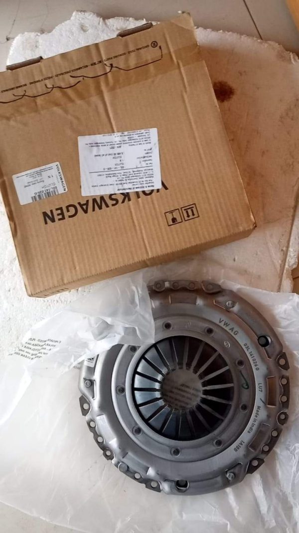 Clutch pressure Plate For Volkswagen Polo (O.E.)